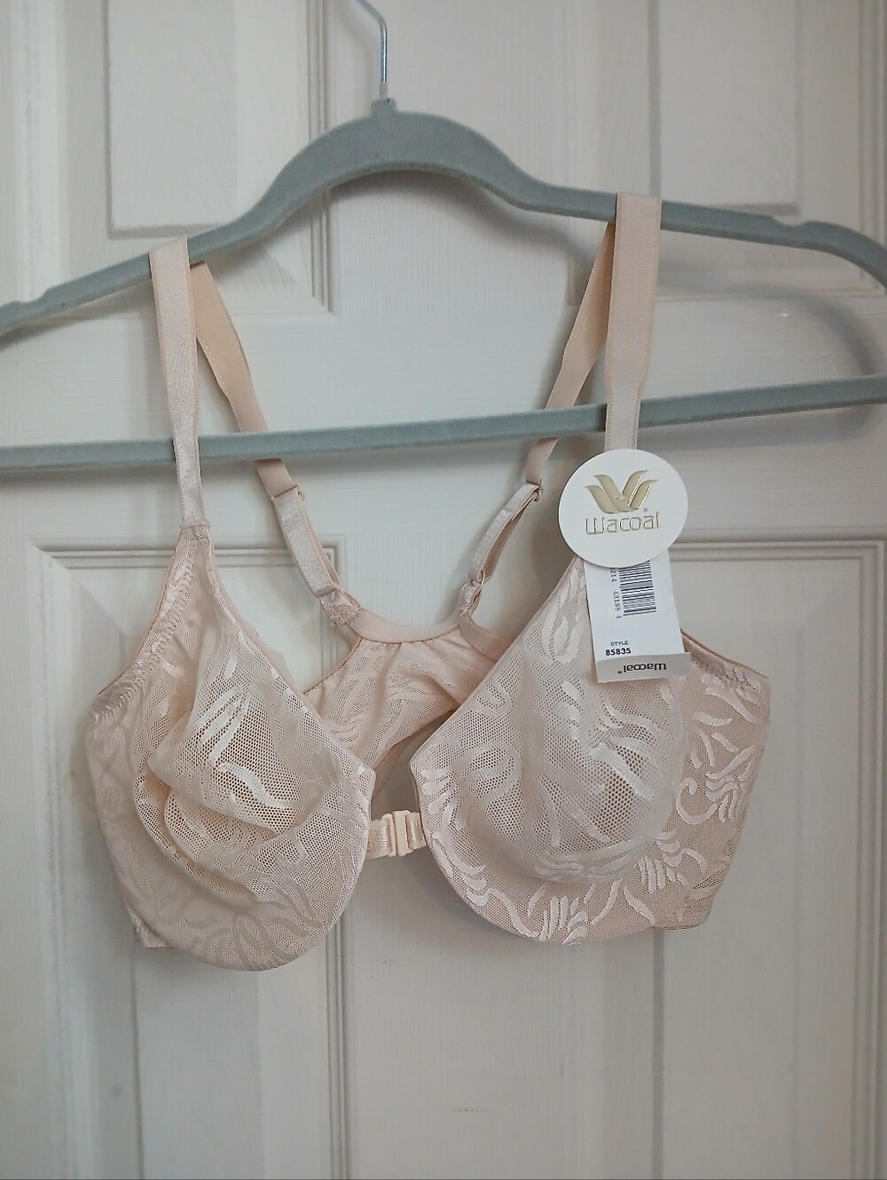 VINTAGE WACOAL 34D SHEER Naturally Nude FLORAL TULIP EMBROIDERED Wire BRA 85